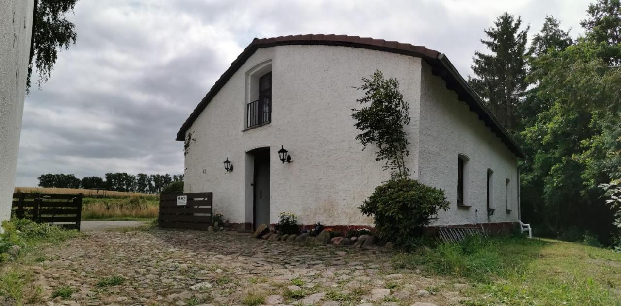 Gemuetliches Ferienhaus "An Der Schilde" In Renzow Luaran gambar